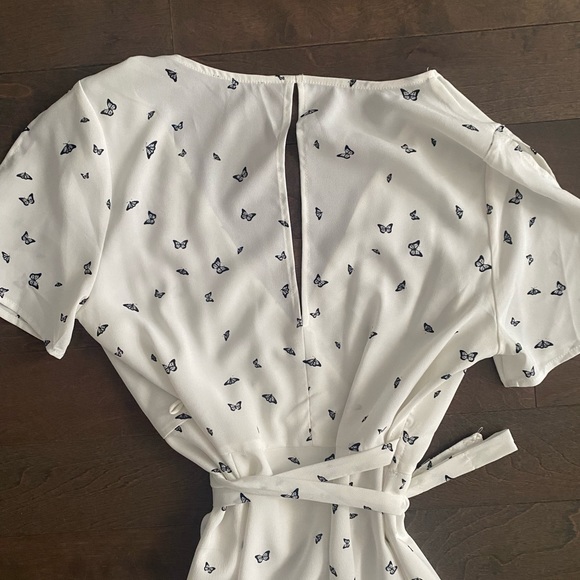 SOLD: White Dynamite wrap summer dress - Picture 3 of 5